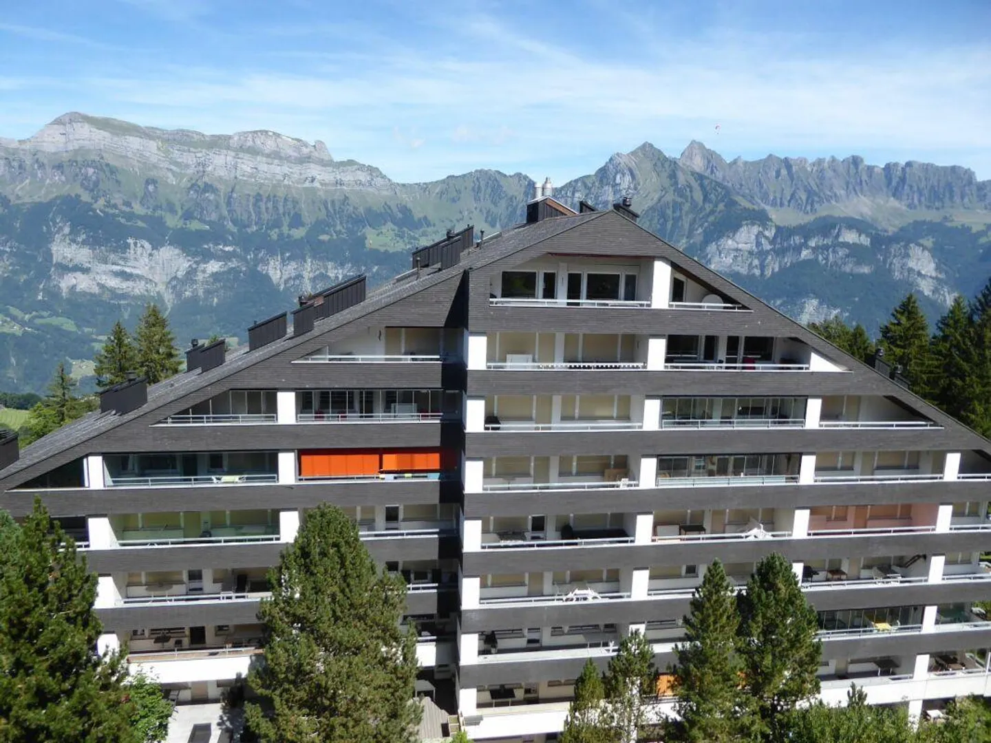 Appartement de vacances 2 pièces avec balcon et place de parking souterrain - Photo 16 sur 17