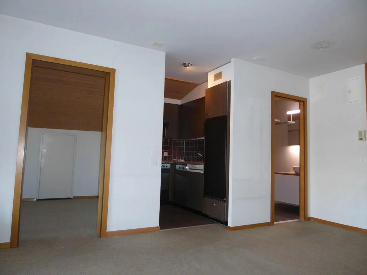 Appartement de vacances 2 pièces avec balcon et place de parking souterrain - Photo 7 sur 17