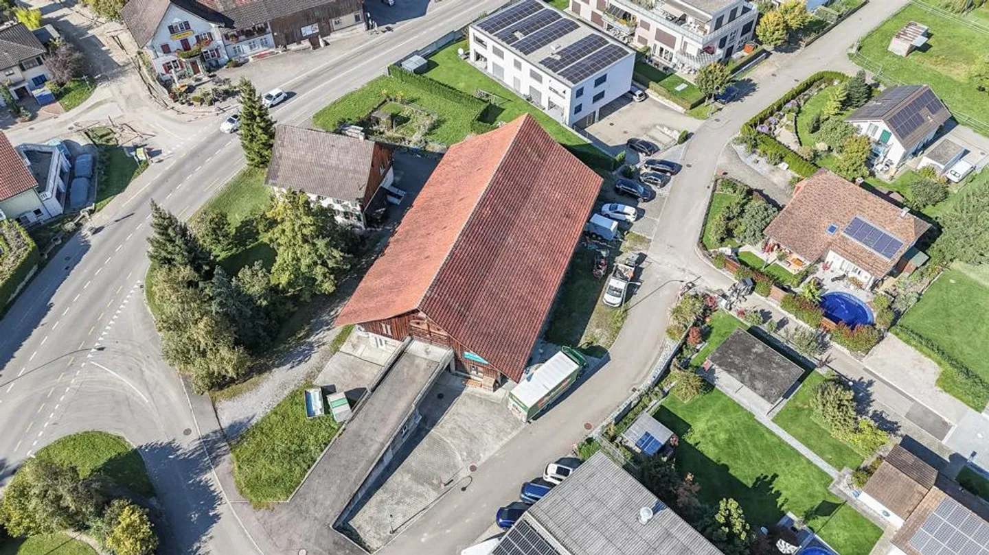 Terreno edificabile sviluppato in posizione privilegiata - Foto 6 di 7