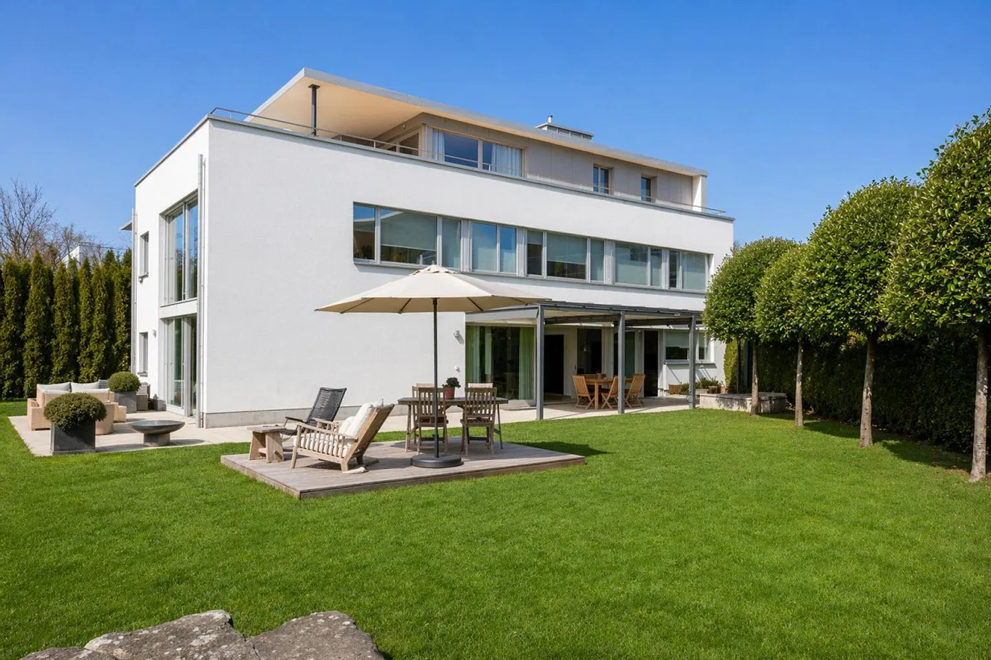 Modern 6½ to 7½ room single-family house in Küsnacht. - Photo 1 of 5