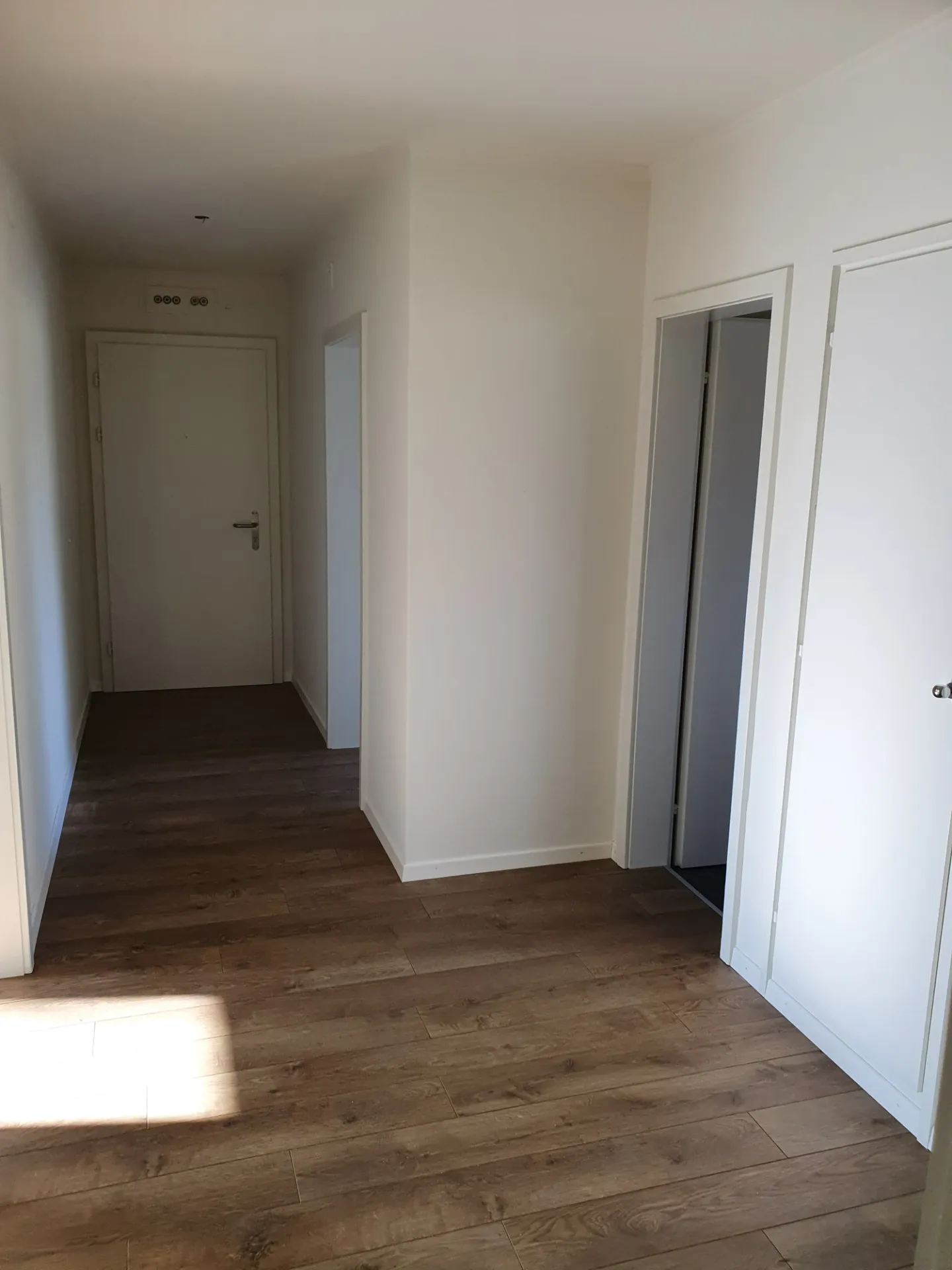 Modern and Mediterranean 3-room apartment in the heart of Birmensdorf ZH - Photo 5 of 7