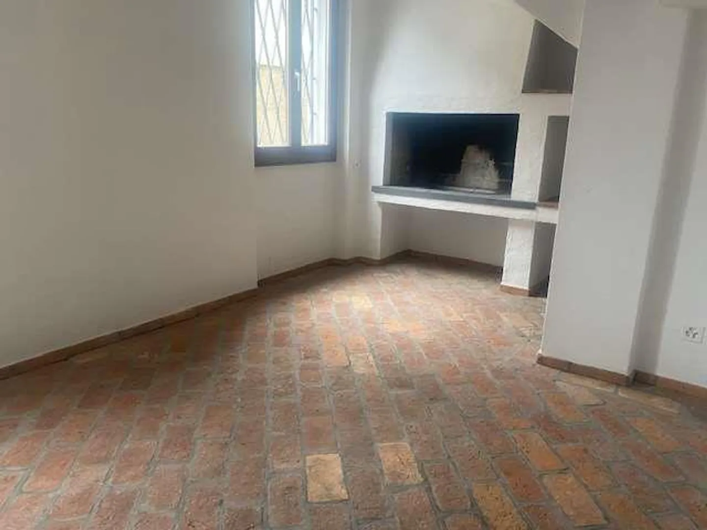 Typical Ticino house with garden - Photo 8 of 13