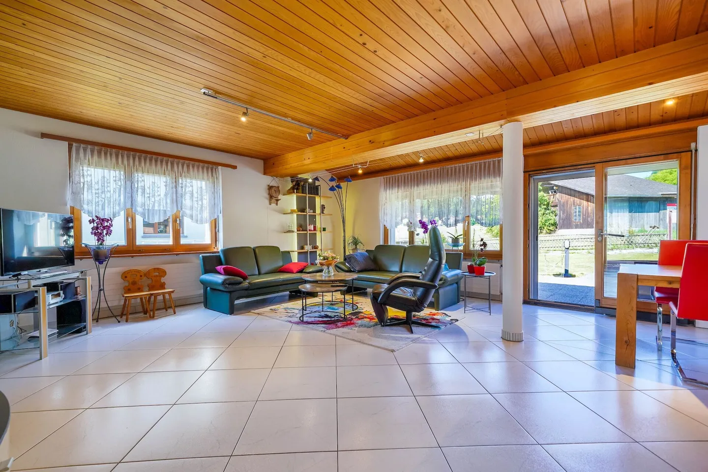 Affascinante villa unifamiliare di 6,5 stanze a Häusernmoos i.E. - Foto 2 di 13