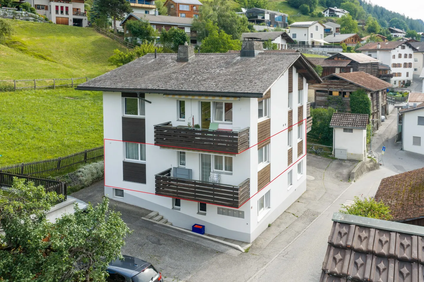 4-room apartment in Trin village for sale - Photo 1 of 12