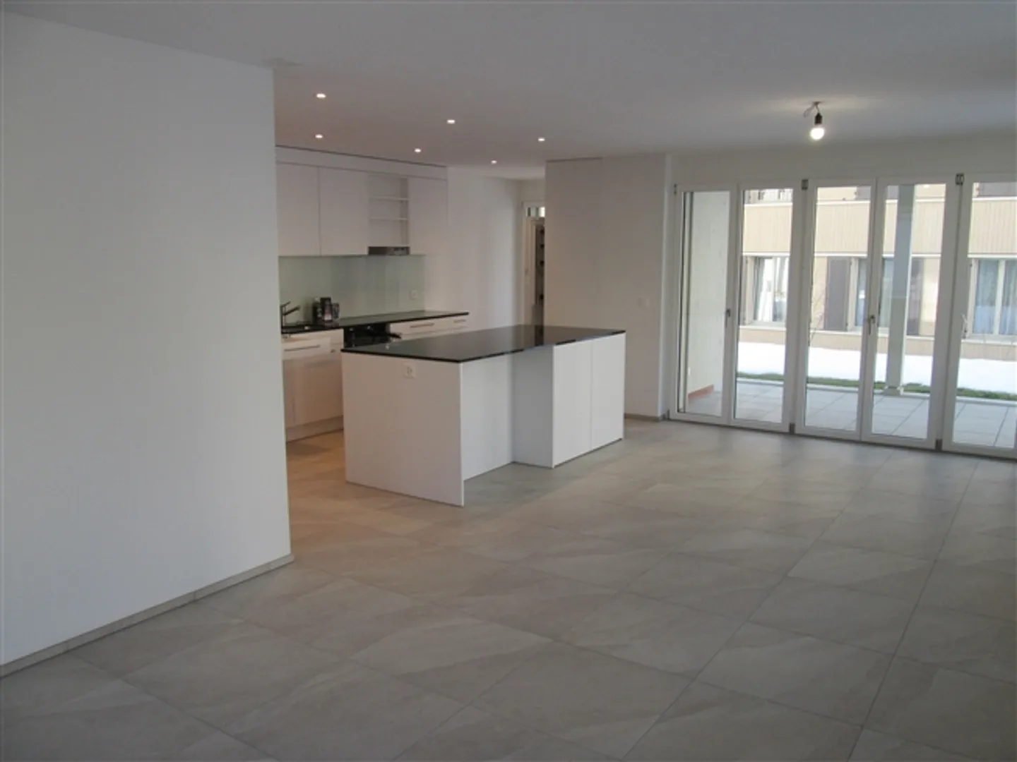 4.5 Pièces Paradis de Jardin à Louer - Photo 2 sur 13