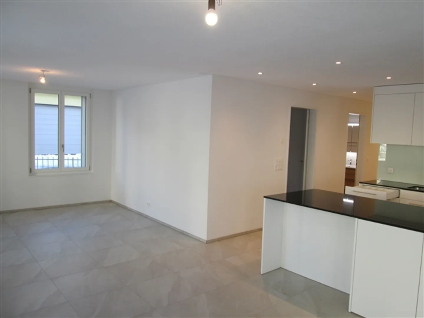 4.5 Pièces Paradis de Jardin à Louer - Photo 3 sur 13