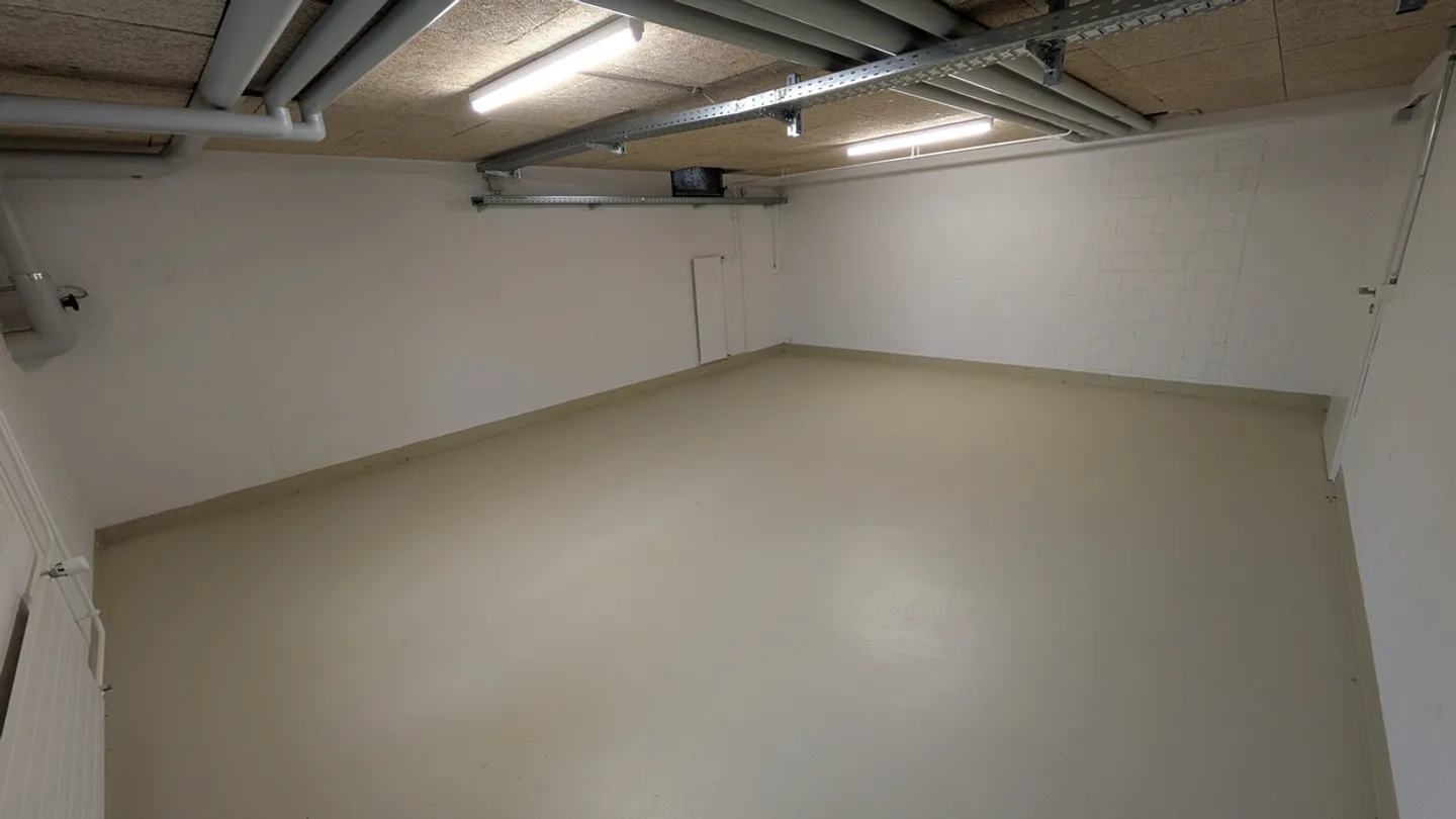 34.5m2 Storage Room Fehraltorf - Haldenstrasse 8 - Photo 9 of 13