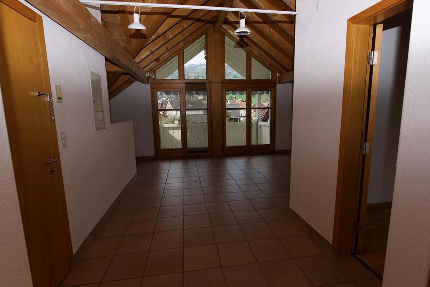 Appartamento attico centrale affascinante con vista meravigliosa - Foto 4 di 11