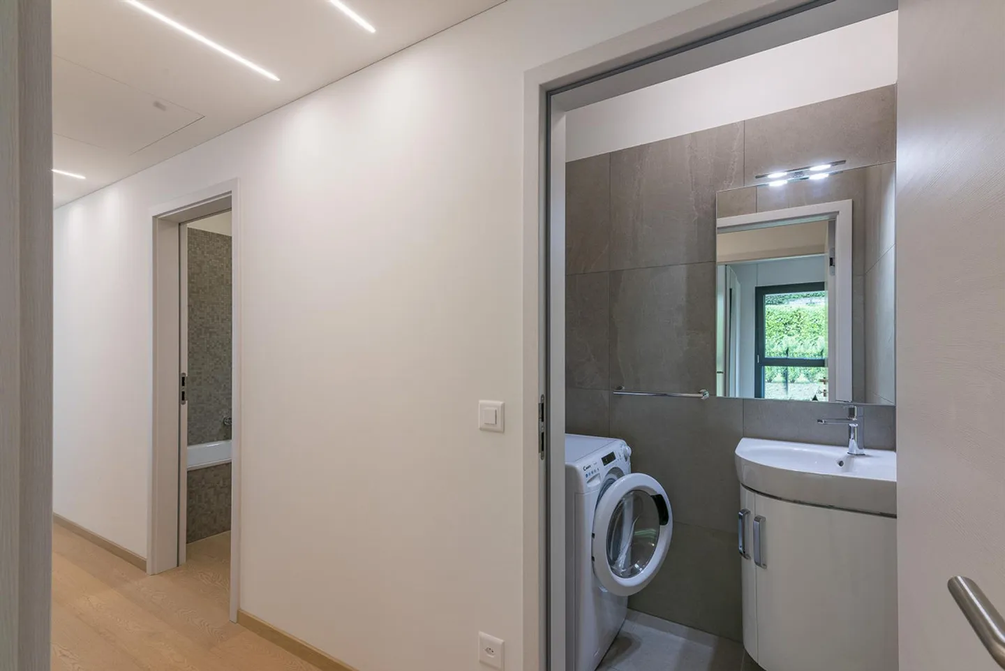 Lugano - Montagnola - 3.5 Rooms with Lake View - Photo 10 of 23