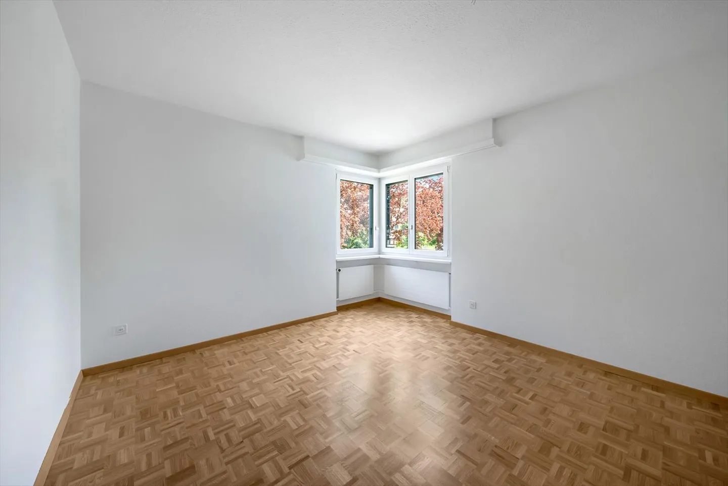 Apartment for rent - Photo 3 of 6