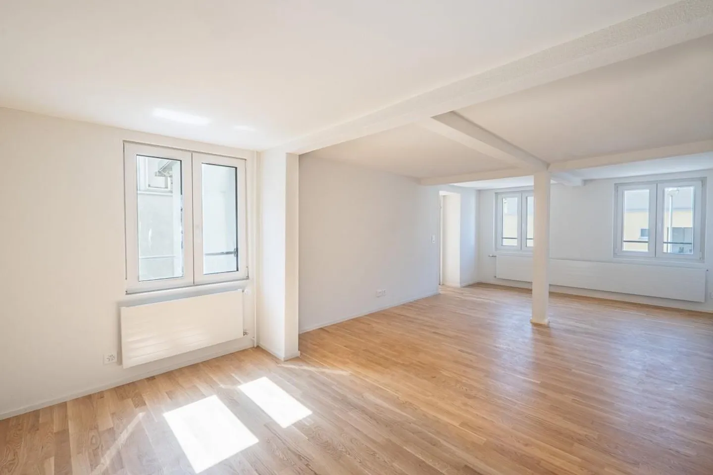 Casa multifamiliare recentemente ristrutturata con 10 unità - Foto 6 di 8