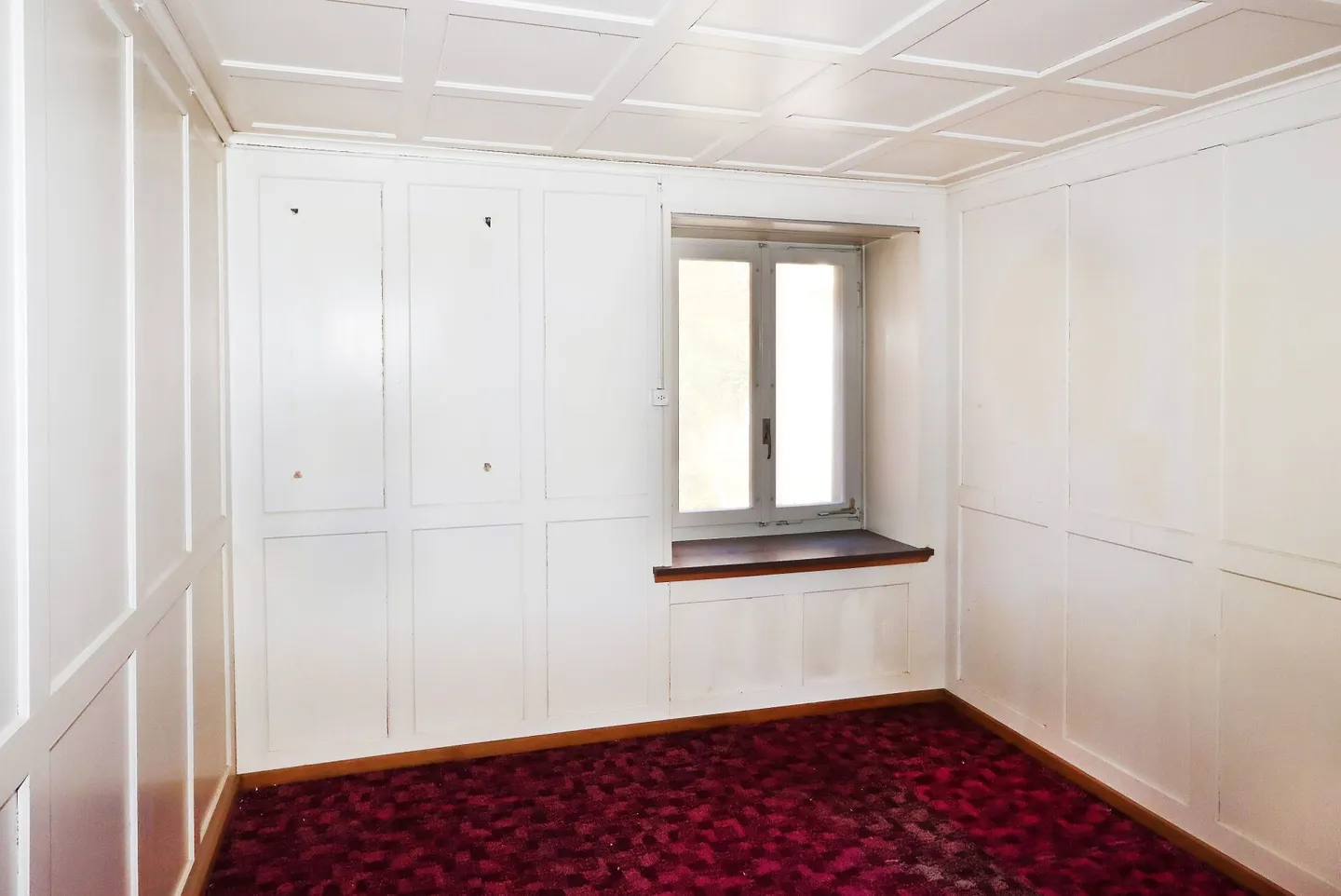 Charming Row House with Large Garden in Central and Sunny Luchsingen GL - Photo 7 of 16