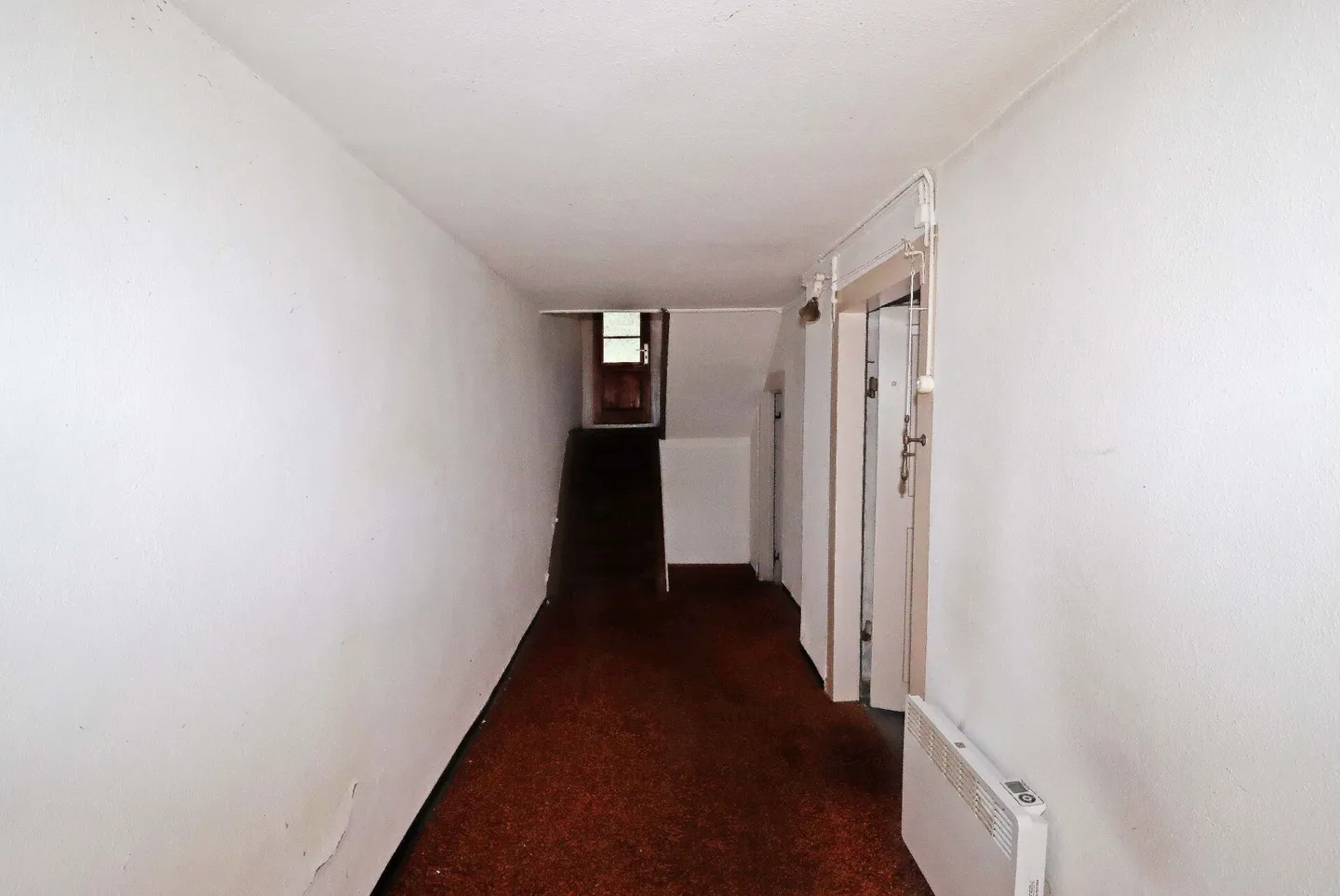 Charming Row House with Large Garden in Central and Sunny Luchsingen GL - Photo 11 of 16