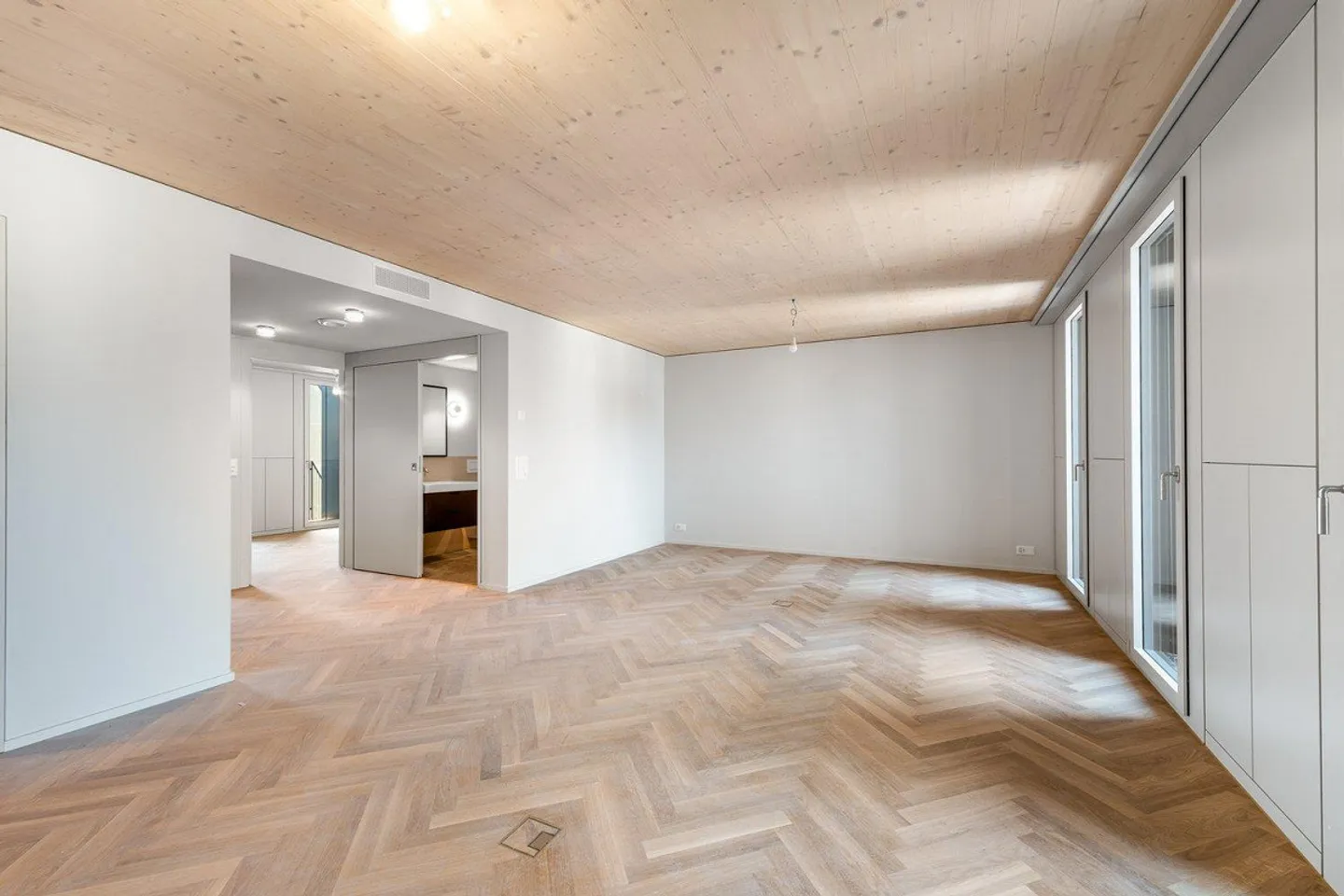 Old Town Charm & New Build Comfort: Your New Office Premises - Photo 1 of 8