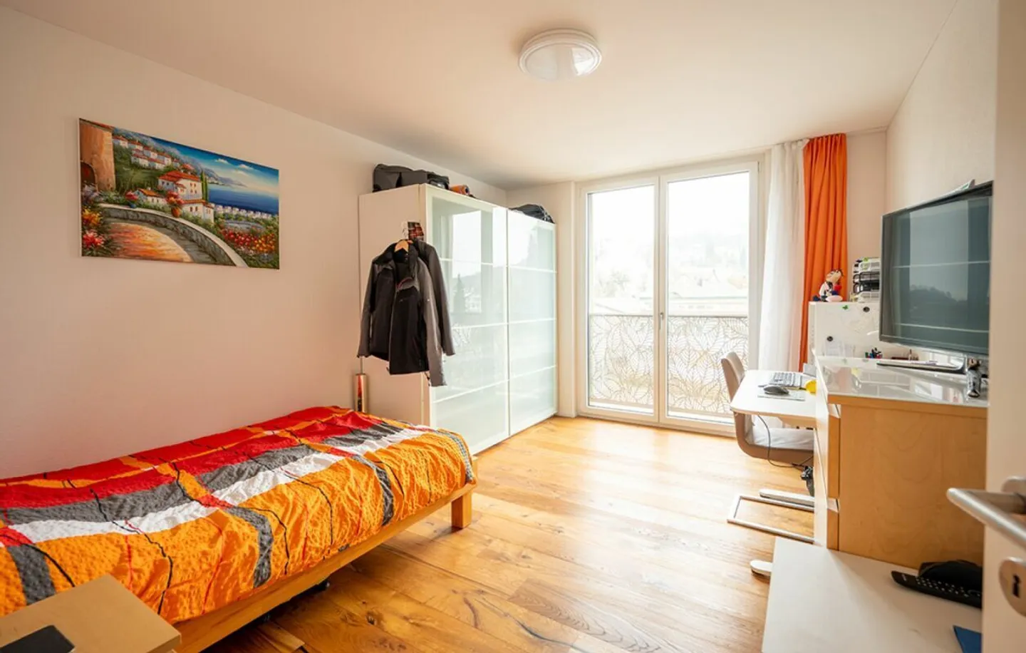 Modern 3.5-room condominium in a family-friendly location - Photo 8 of 13