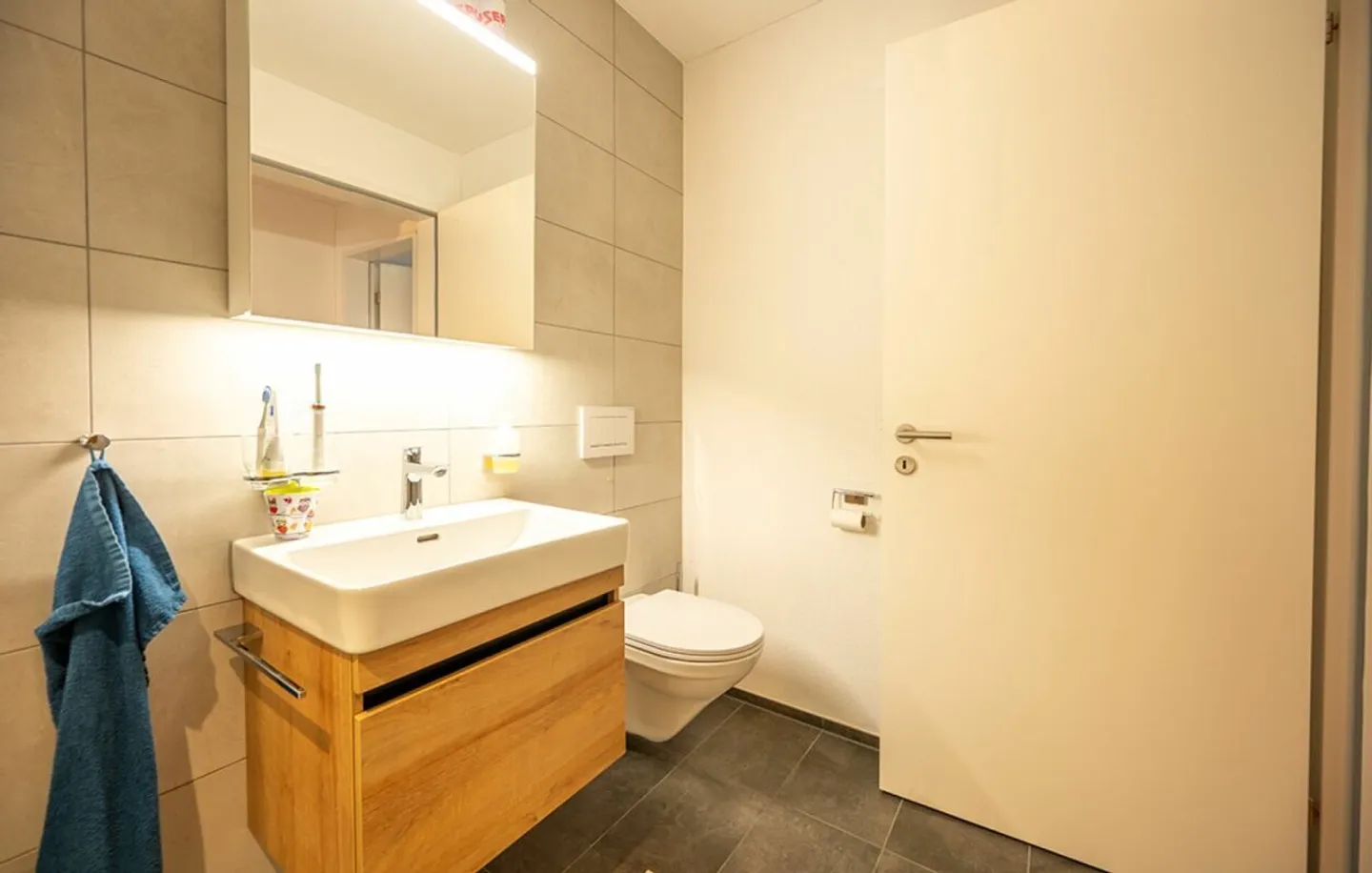 Modern 3.5-room condominium in a family-friendly location - Photo 9 of 13