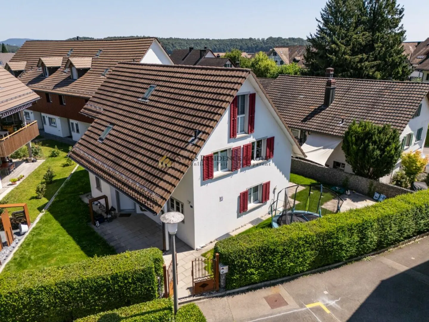 Une maison à tomber amoureux : Maison individuelle avec jardin généreux à Neerach - Photo 1 sur 14