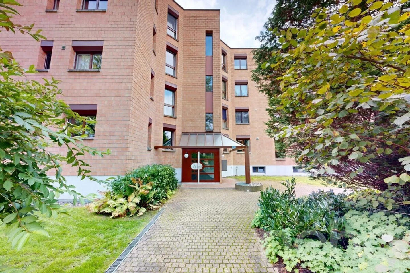 Garden apartment with winter garden and craft room in a central location - Photo 12 of 12