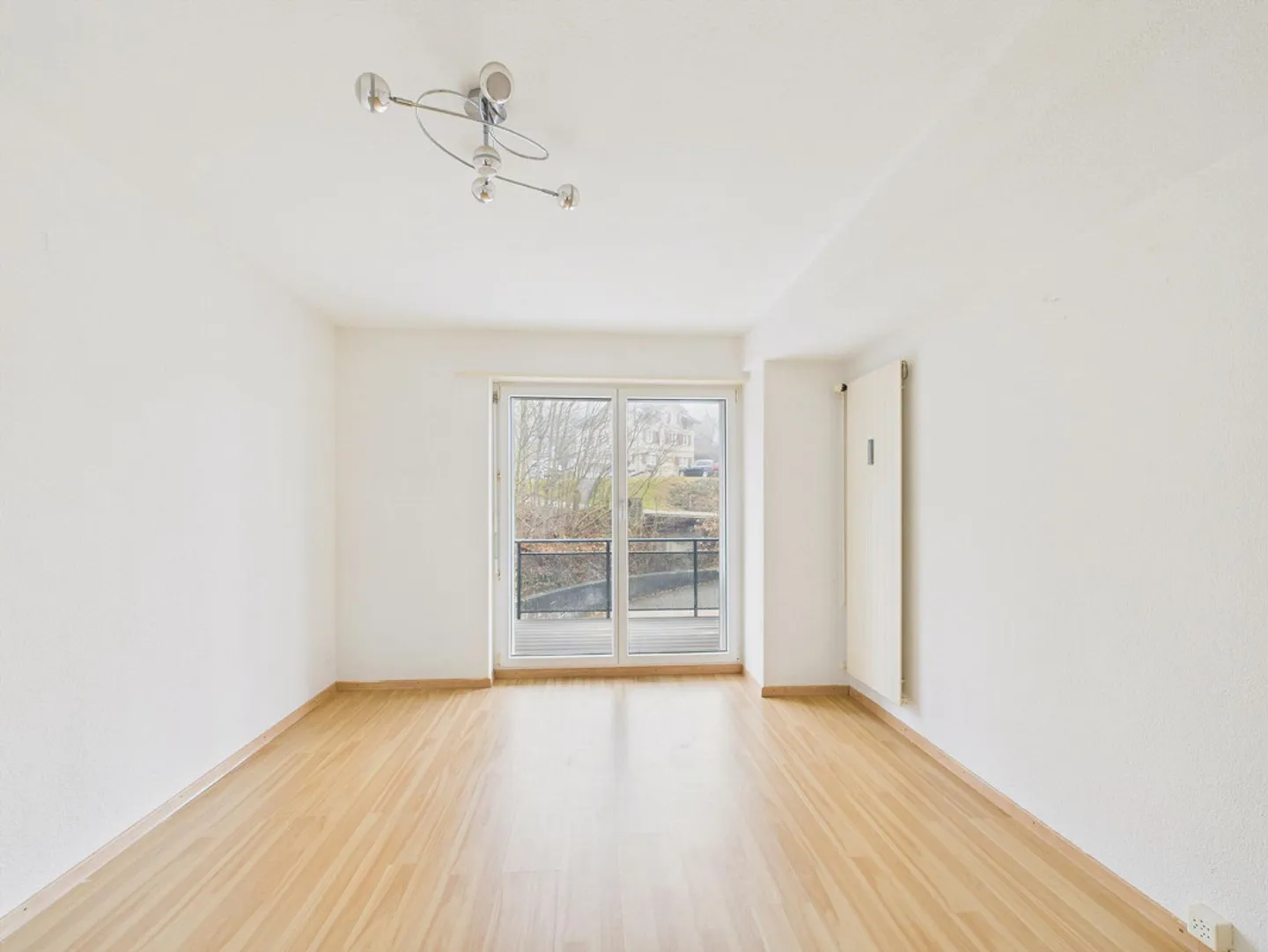 Spacious 5.5-room family apartment with terraces and Swedish stove - Photo 4 of 10