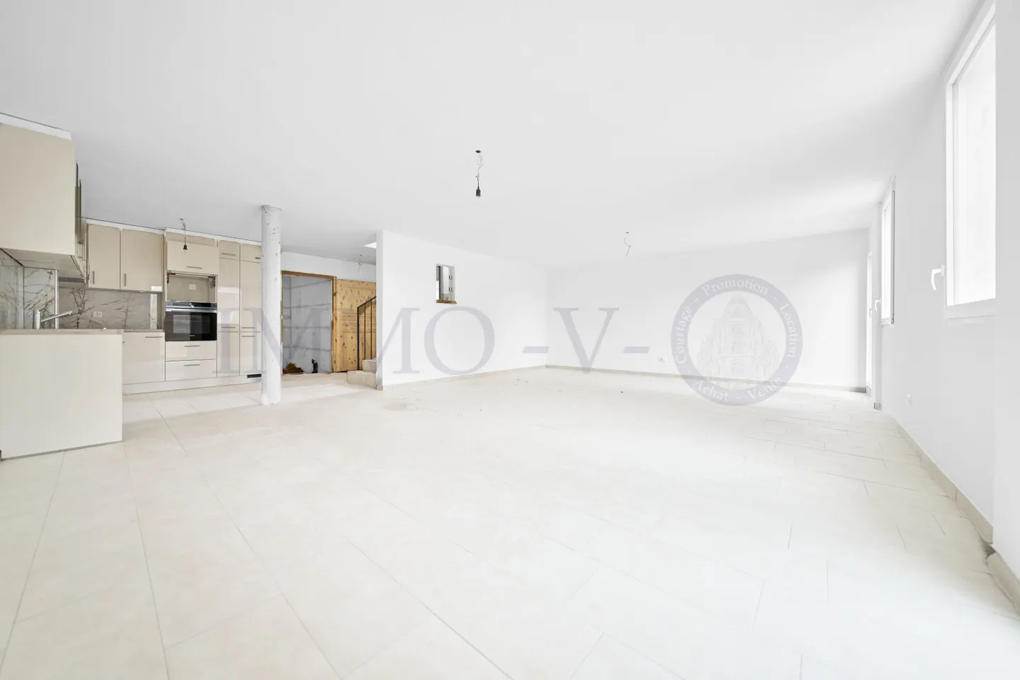 Duplex spacieux avec terrasse - Photo 1 sur 9