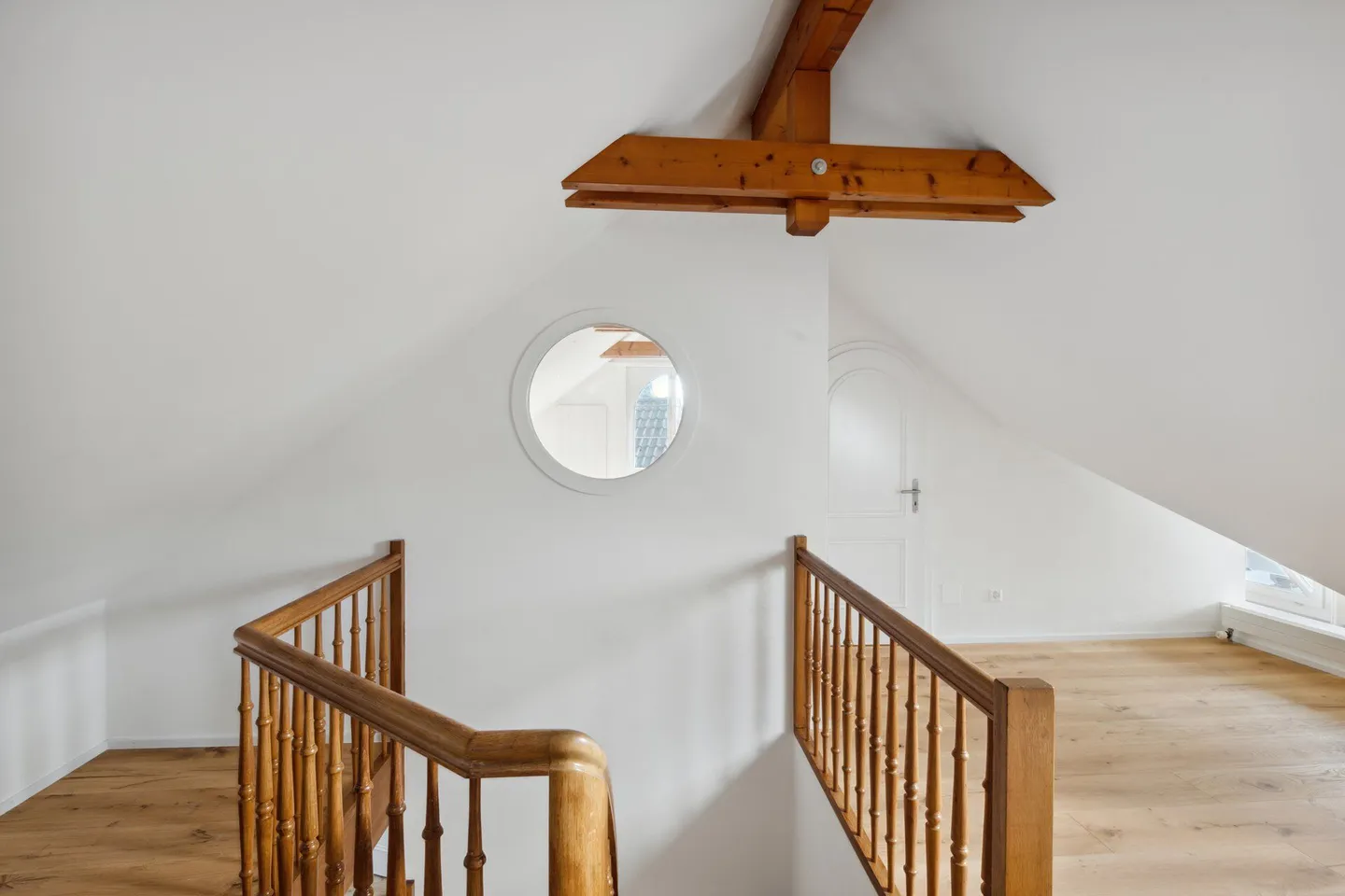 COMPLETELY RENOVATED AND LIGHT-FLOODED - Photo 7 of 11