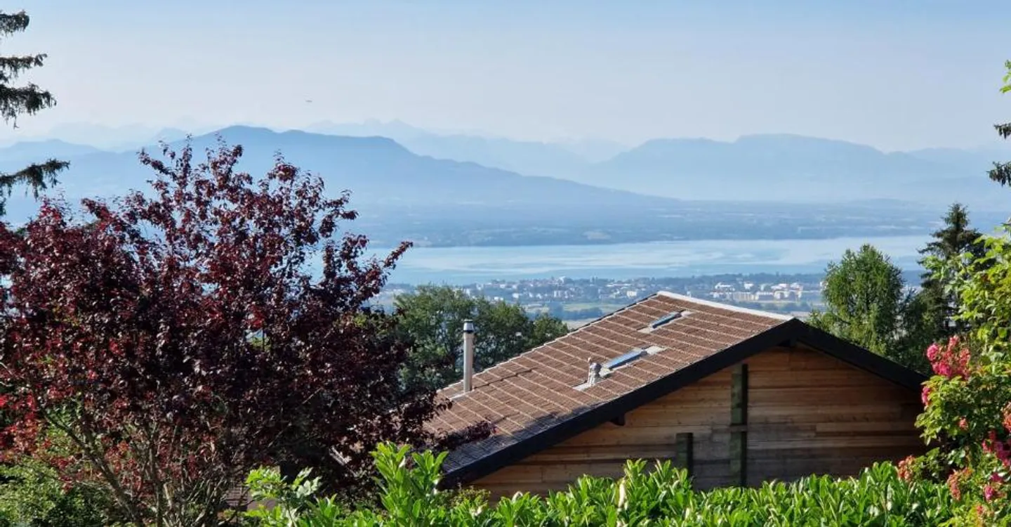 Modern 7-Room Villa with Exceptional View in Arzier-Le Muids - Photo 6 of 8