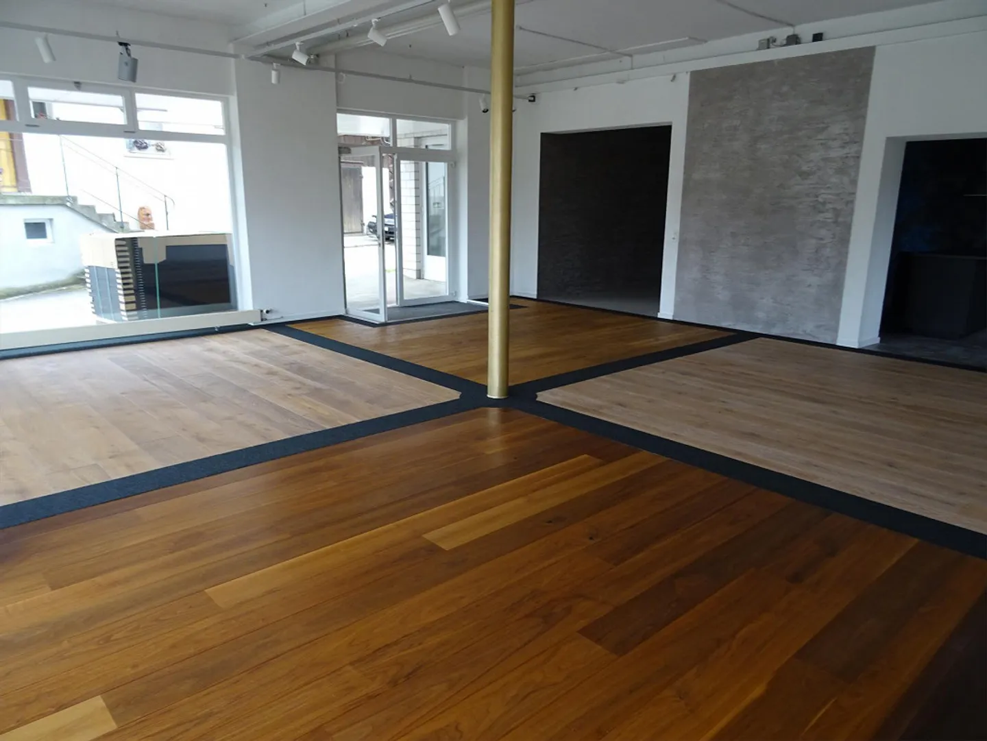 Spazio commerciale di 237m2 con vetrina - Foto 6 di 24