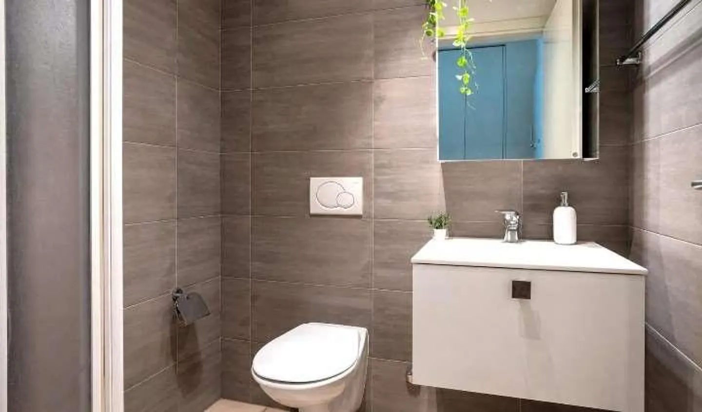 Appartement lumineux de 2,5 pièces avec balcon à Viganello - Photo 5 sur 8