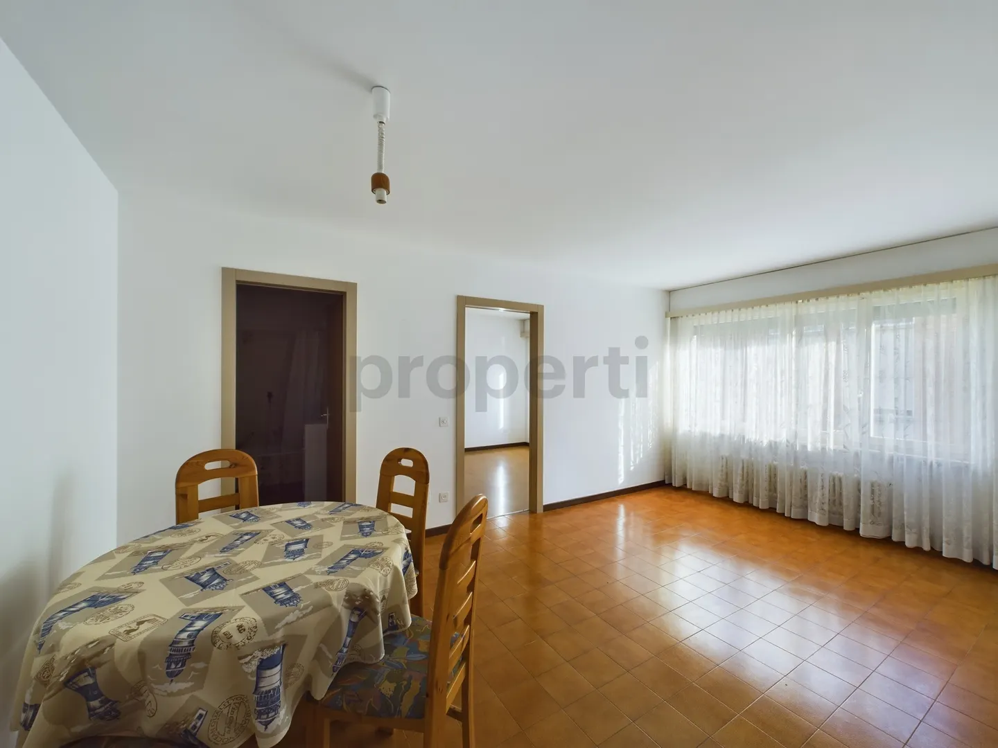 Bright 2.5-room apartment in a strategic location in Mendrisio - Photo 6 of 7