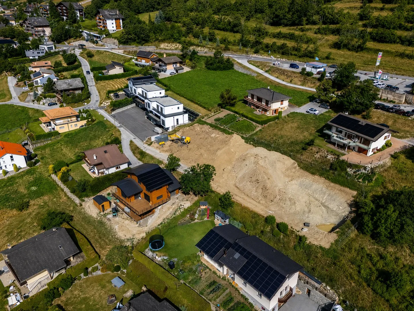 Exclusive Villa with Alpine Views - Photo 10 of 11