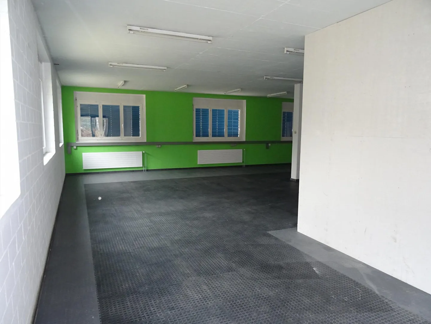 Spazio commerciale di 237m2 con vetrina - Foto 10 di 24