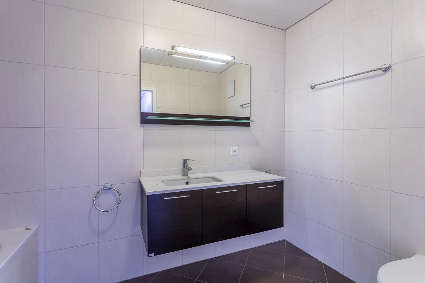 VILLA 5,5 ZIMMER IN CHAVORNAY SOFORT VERFÜGBAR! - Foto 9 von 13