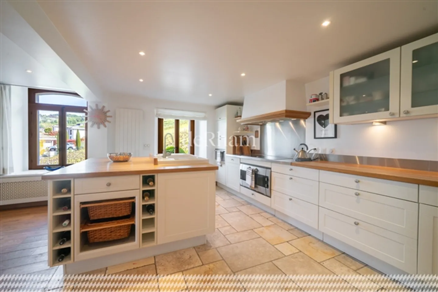 Charming Winemaker's House
In the Heart of the Vineyards
View of Lake Geneva - Photo 4 of 20