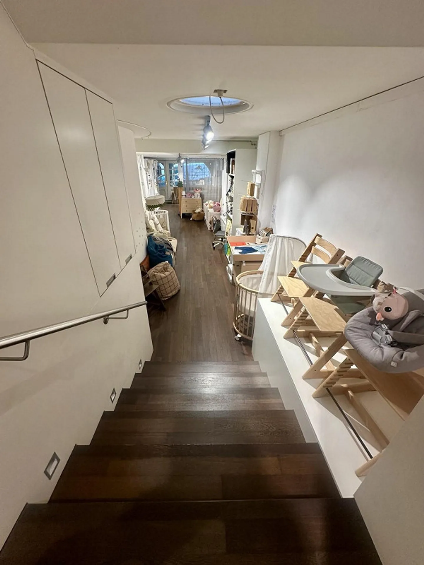 Espace de vente spacieux dans la vieille ville de Berne - Photo 6 sur 13