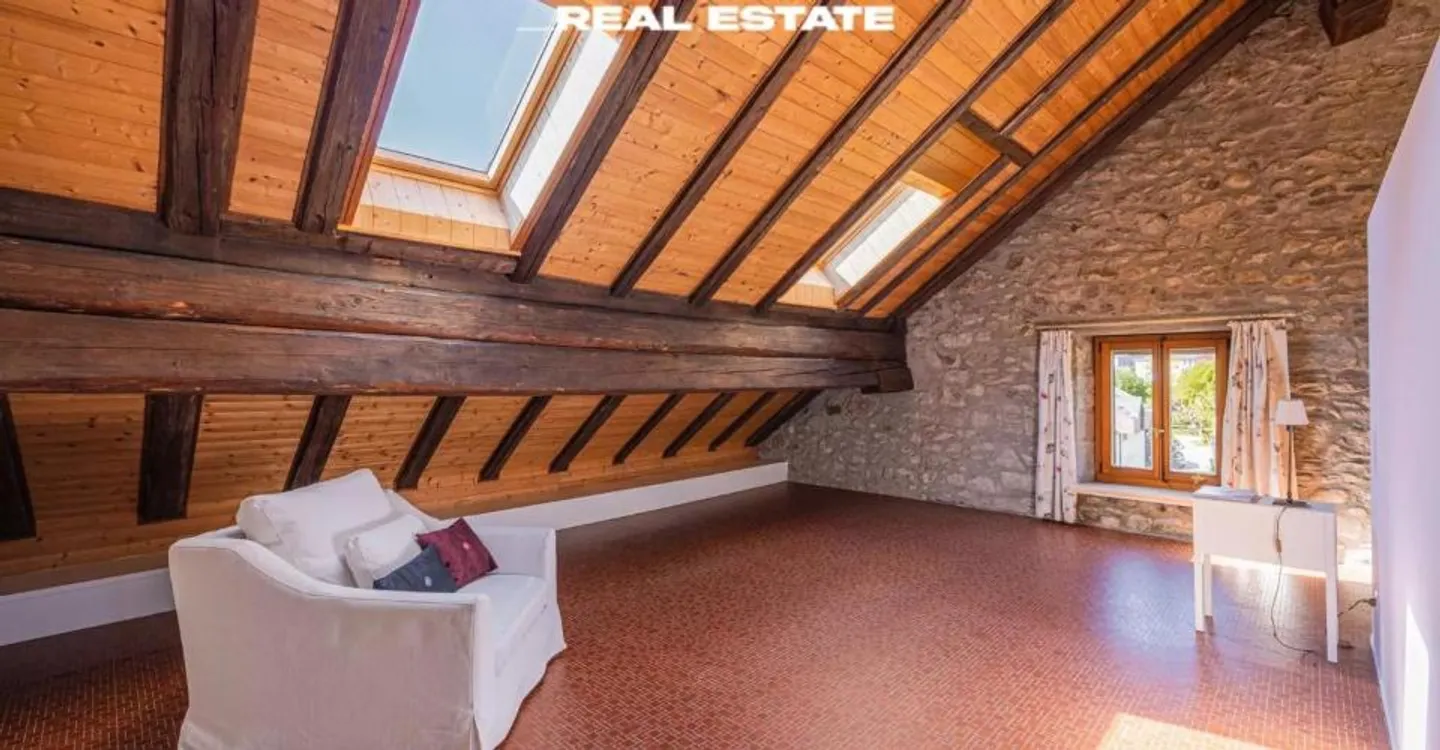 House - Photo 11 of 12