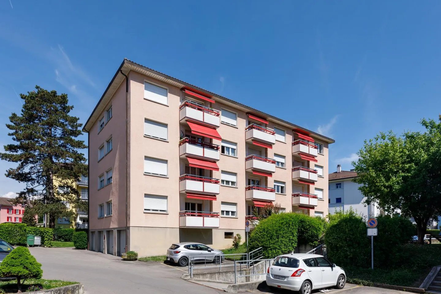 Appartamento Luminoso con Balcone - Foto 2 di 3