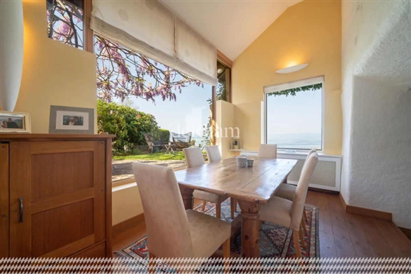 Charming Winemaker's House
In the Heart of the Vineyards
View of Lake Geneva - Photo 7 of 20