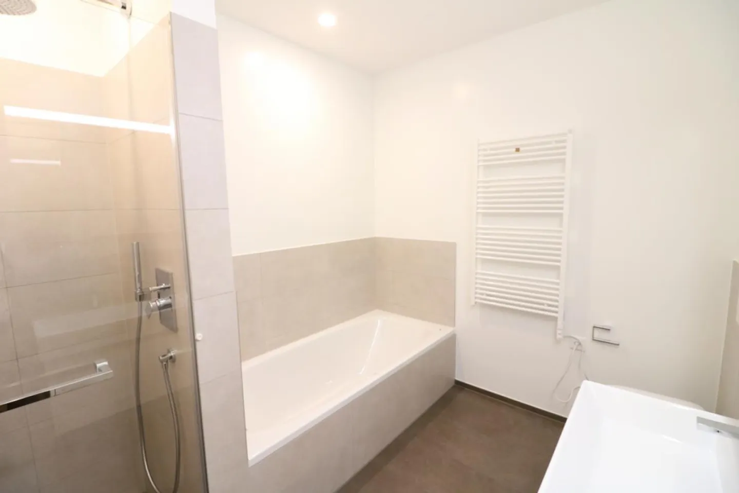 Wohlfühloase mit Einfamilienhaus-Ambiente - Foto 8 von 9