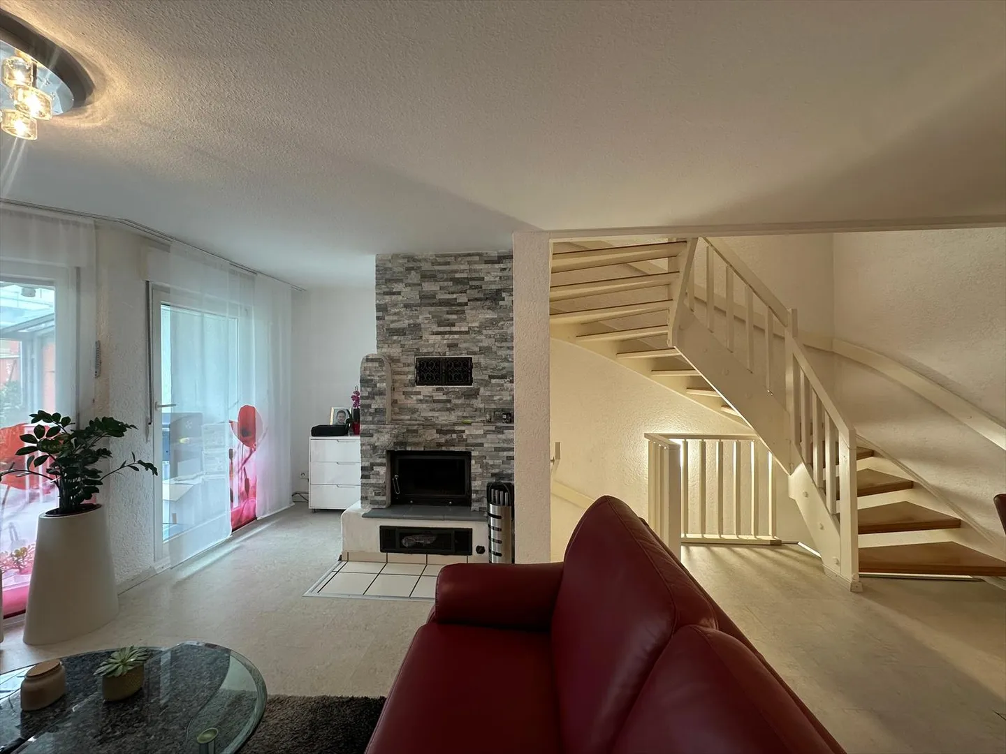 Affascinante duplex di 5,5 stanze con giardino a Suhr (AG) - Foto 6 di 13