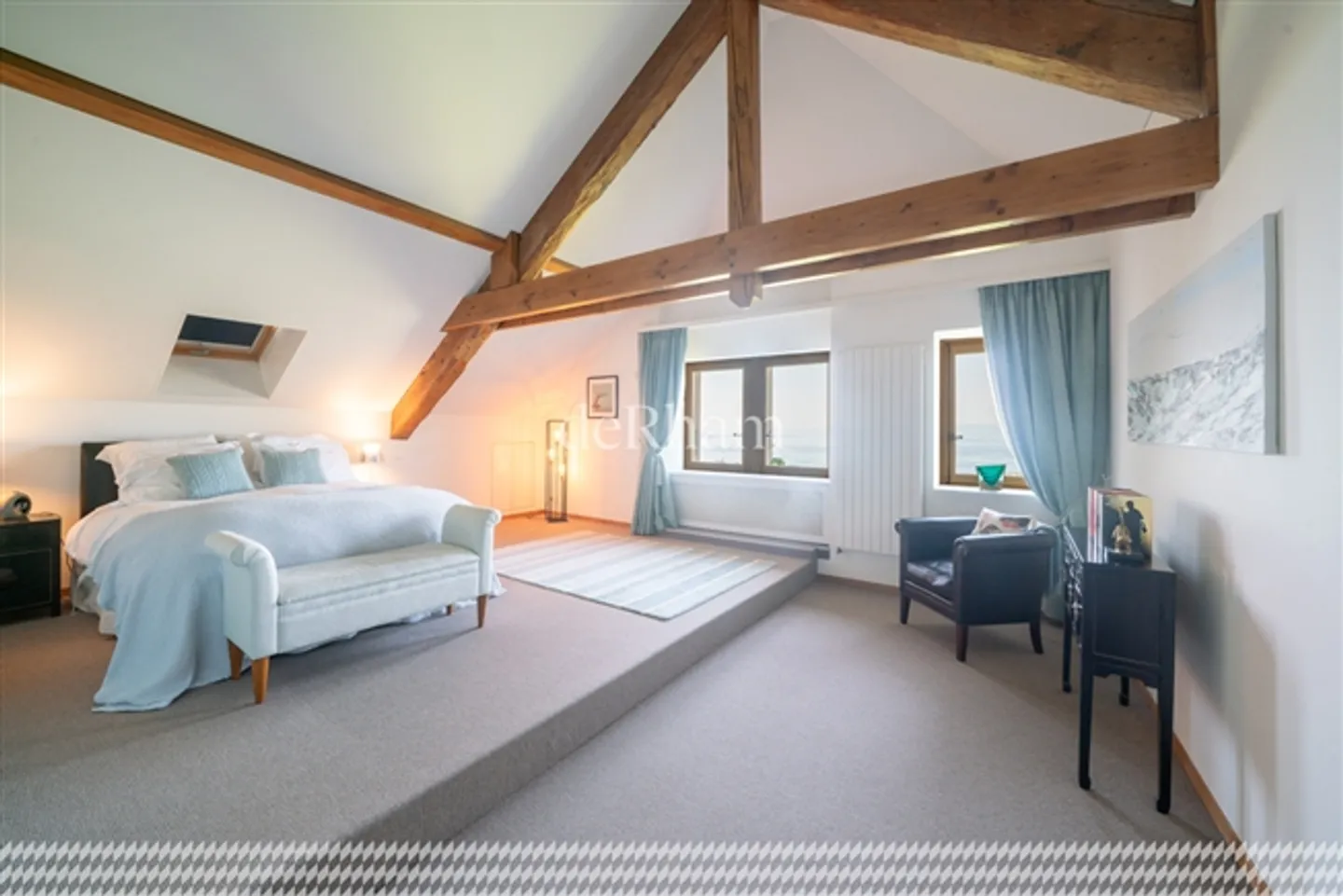 Charming Winemaker's House
In the Heart of the Vineyards
View of Lake Geneva - Photo 12 of 20