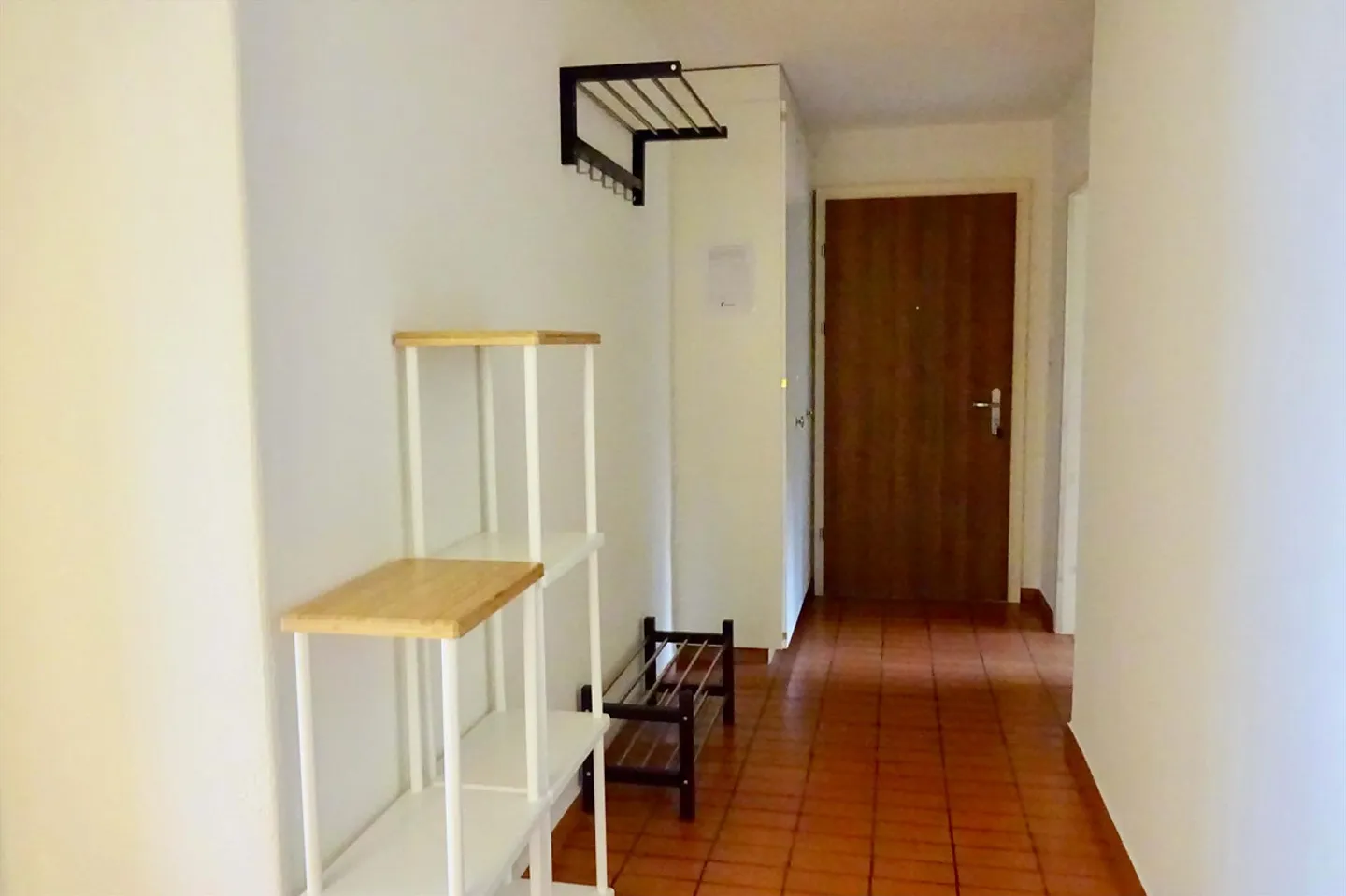 VISITA ONLINE Bella camera in condivisione con buone connessioni ai mezzi pubblici - Foto 12 di 16