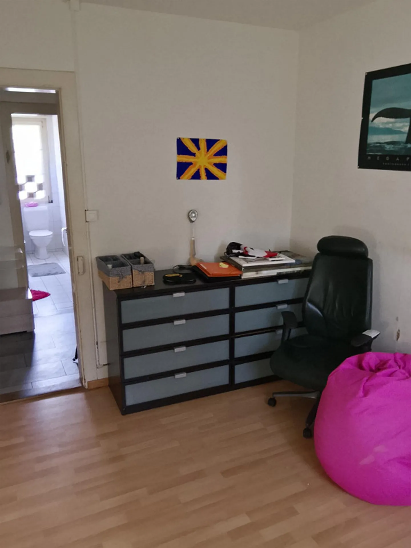 Appartamento di 3 stanze incluso una camera mansardata con condivisione del giardino - Foto 4 di 19
