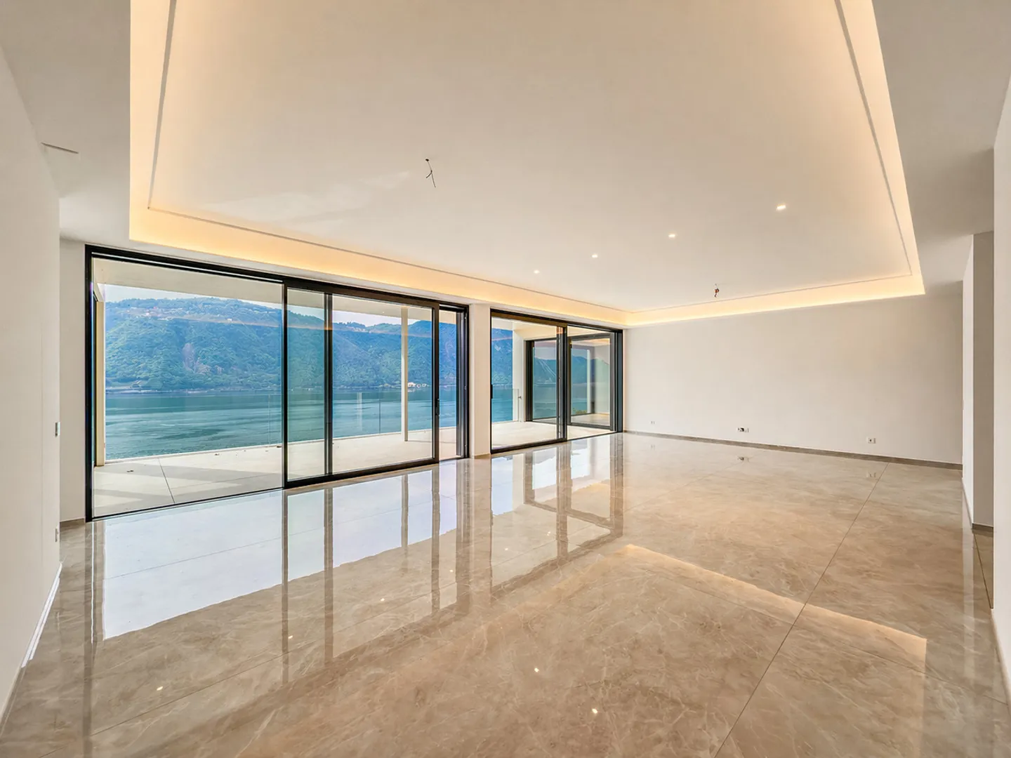 Grand appartement avec jardin et vue imprenable sur le lac à Bissone - Photo 2 sur 16