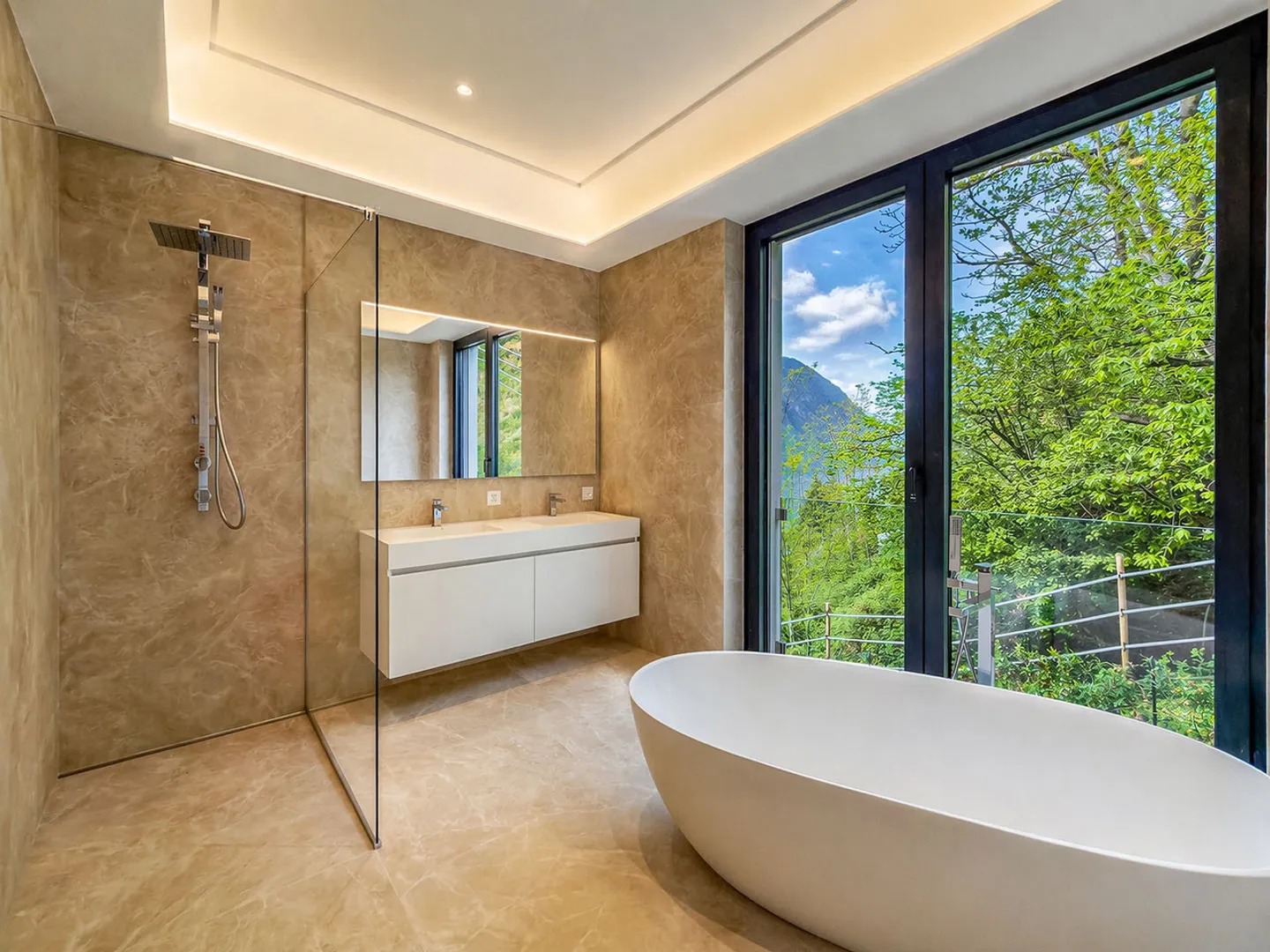 Grand appartement avec jardin et vue imprenable sur le lac à Bissone - Photo 9 sur 16
