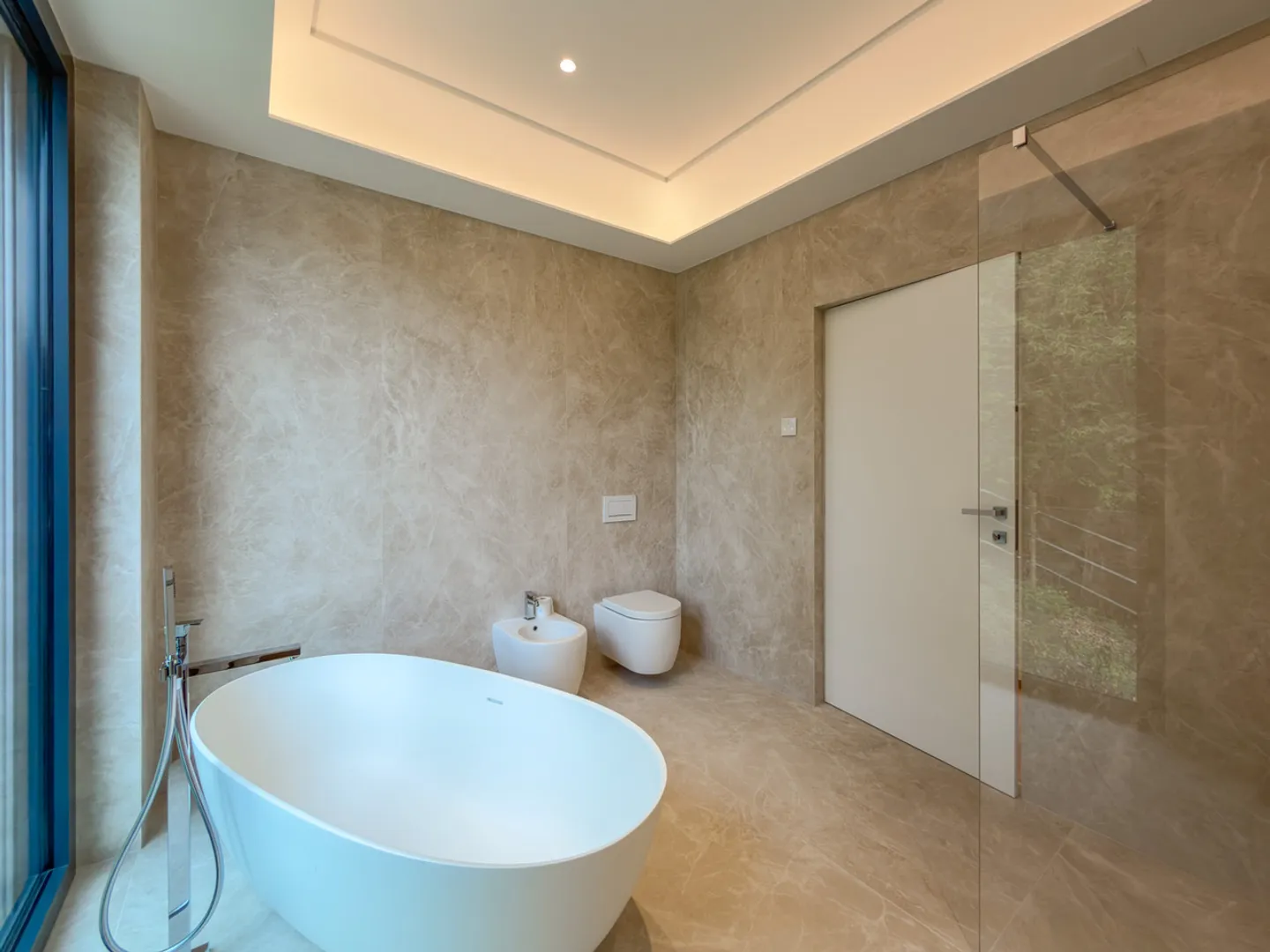 Grand appartement avec jardin et vue imprenable sur le lac à Bissone - Photo 10 sur 16