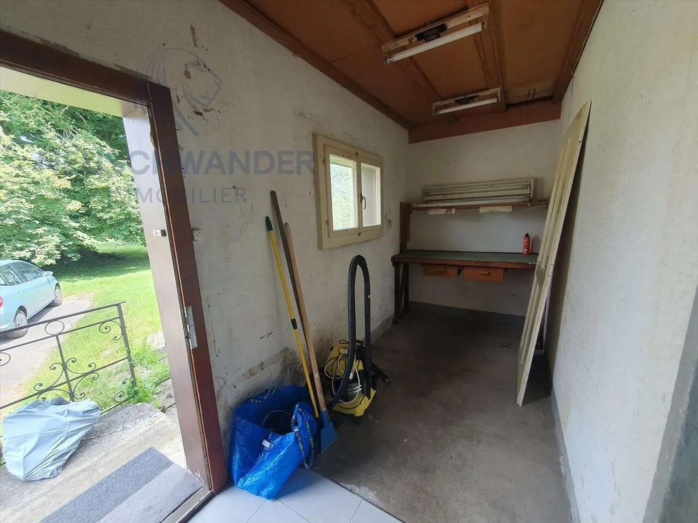Small house in the prairie to renovate on a very large plot - Photo 11 of 14