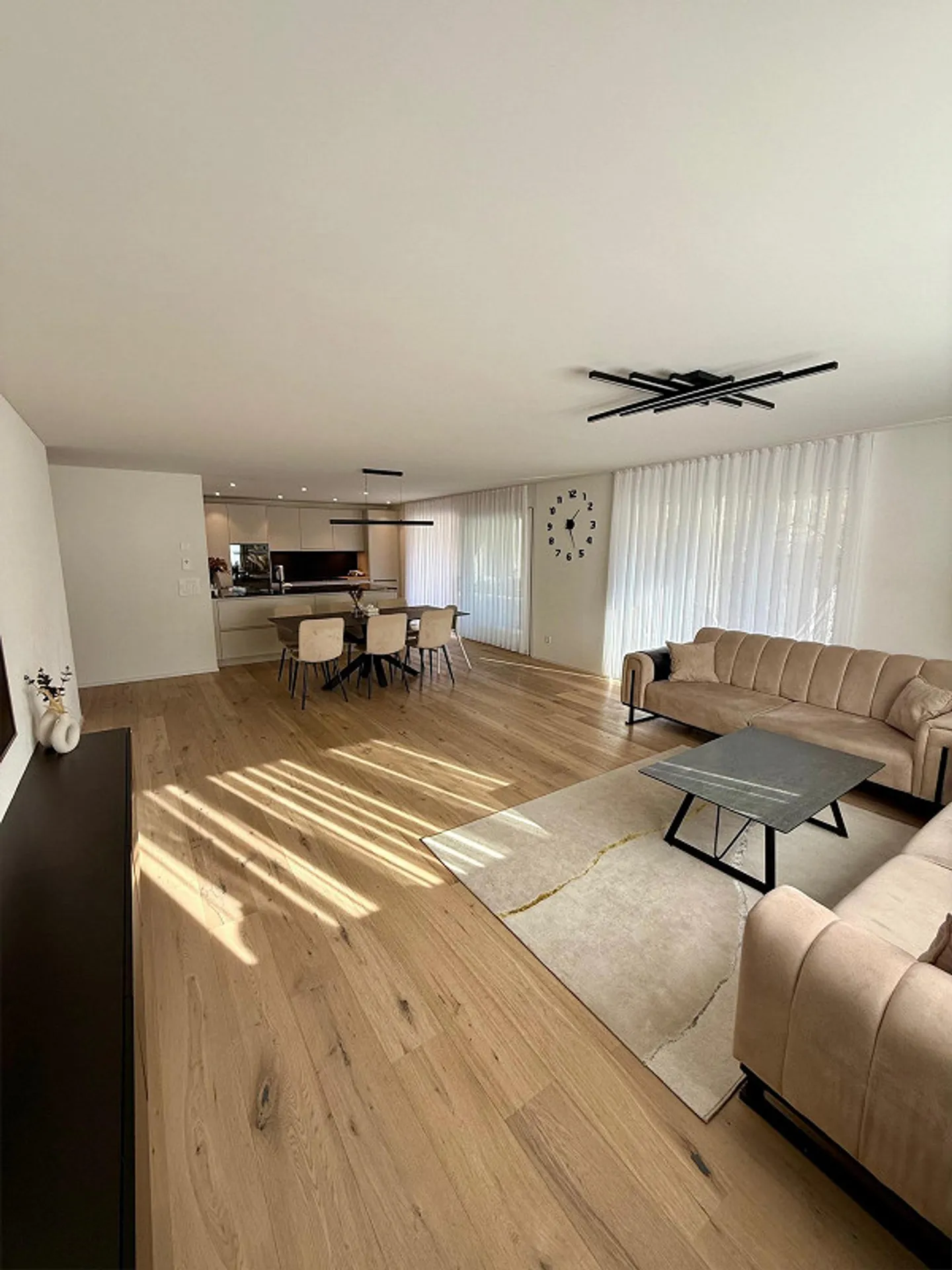 4.5 Room Apartment - Photo 5 of 12