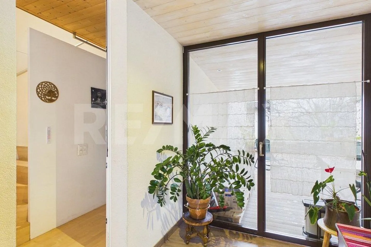 Maison individuelle 4 ½ pièces avec appartement séparé de 2 ½ pièces - Photo 6 sur 13