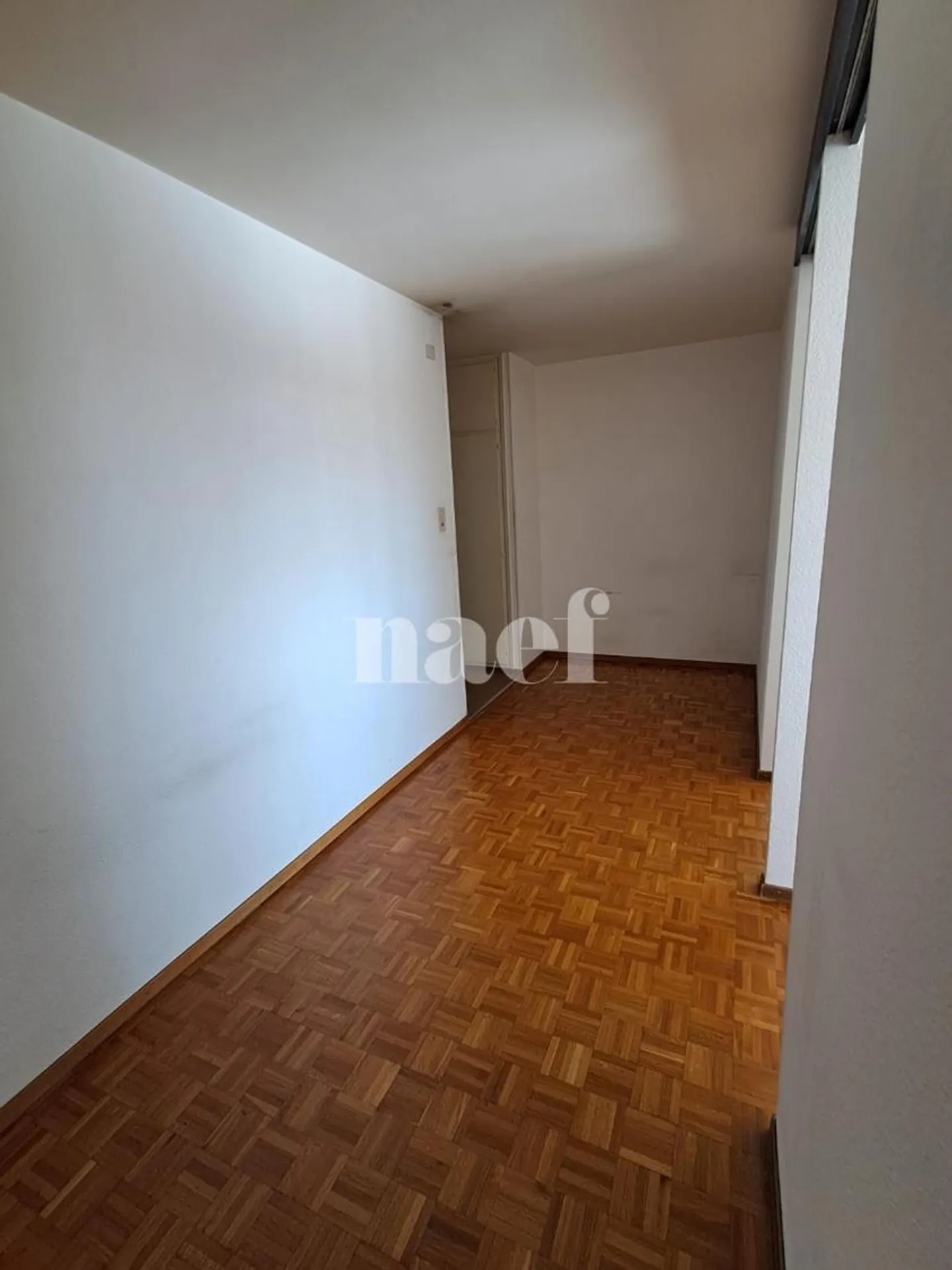 36 m2 commercial space on the 8th floor with elevator - Photo 5 of 8