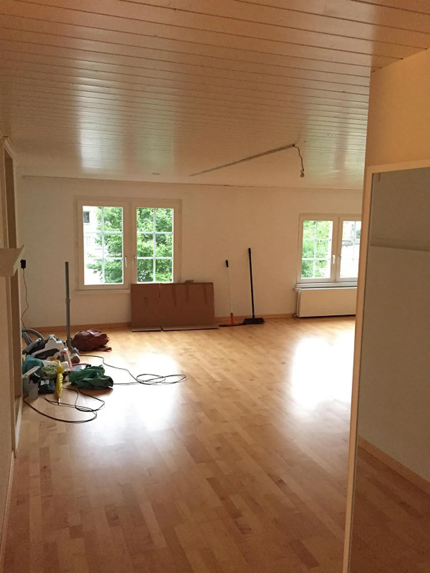 Ampio appartamento di 4.5 stanze in affitto - Foto 5 di 11